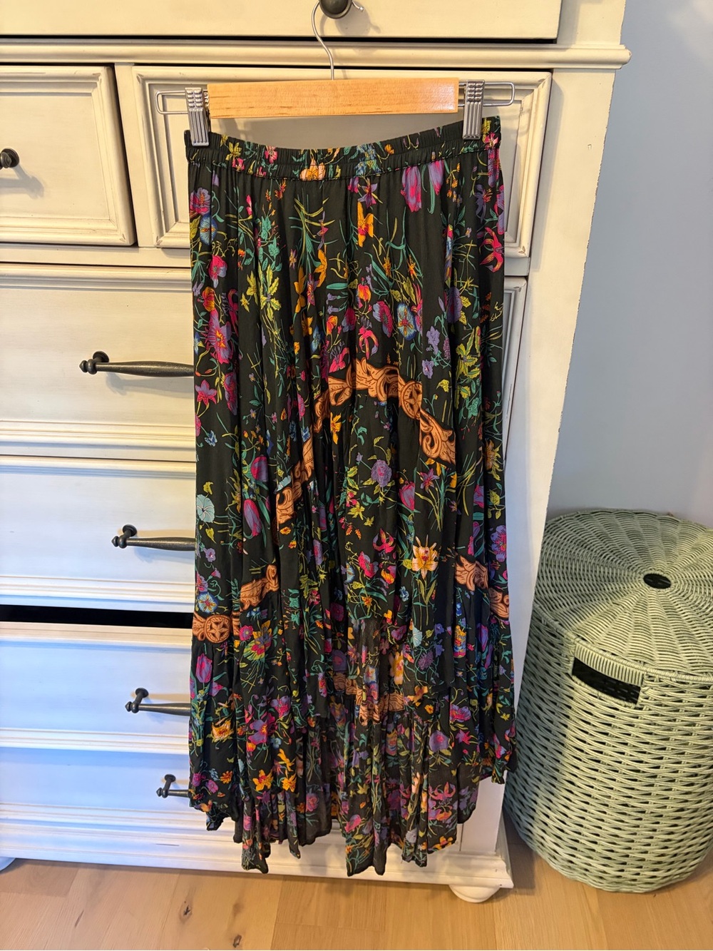 Spell and the gypsy gypsy queen castaway hi-lo black floral skirt - Picture 5 of 16